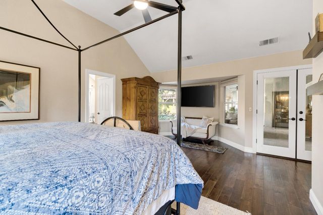 906 E Sutton Drive, Fresno, CA 93720