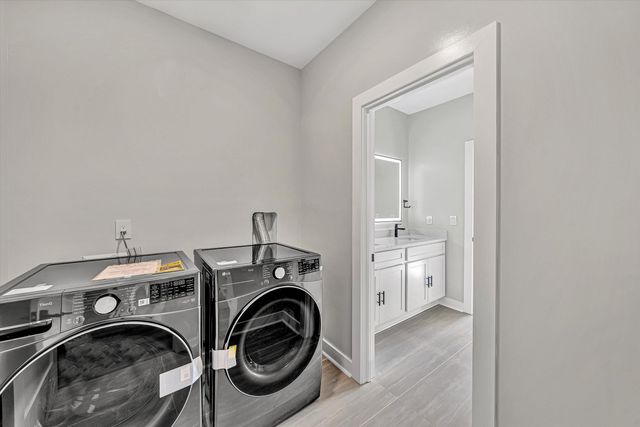 300 Anderson ST, Rocky Mount, VA 24151