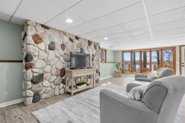28125 North Street, Gobles, MI 49055