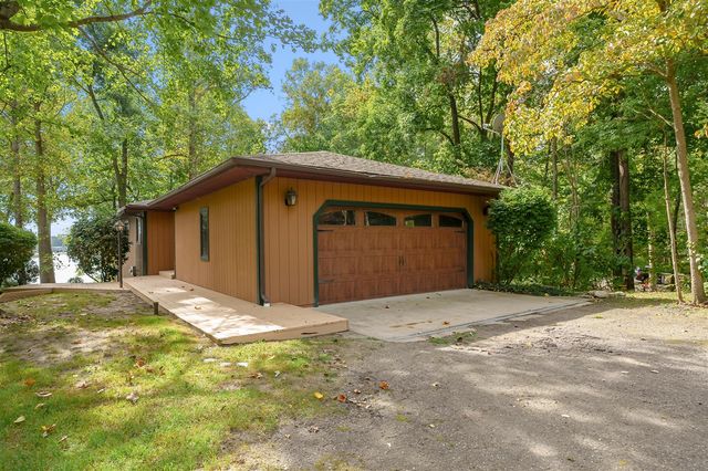 28125 North Street, Gobles, MI 49055