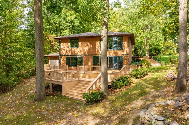 28125 North Street, Gobles, MI 49055