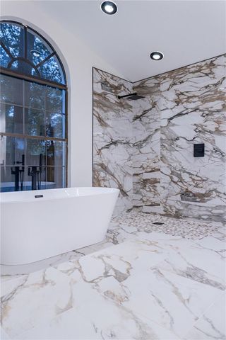 5320 NE 2ND LANE, Ocala, FL 34470