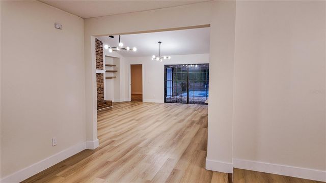 5320 NE 2ND LANE, Ocala, FL 34470