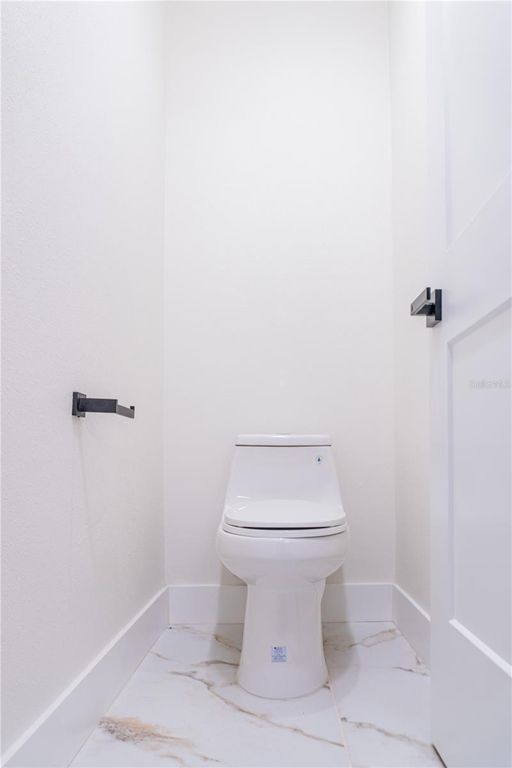 Image 29 of property listing at 5320 NE 2ND LANE, Ocala, FL 34470