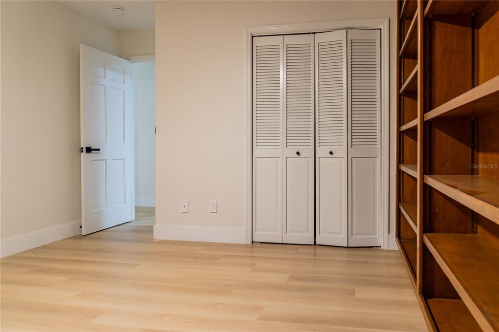 Image 33 of property listing at 5320 NE 2ND LANE, Ocala, FL 34470