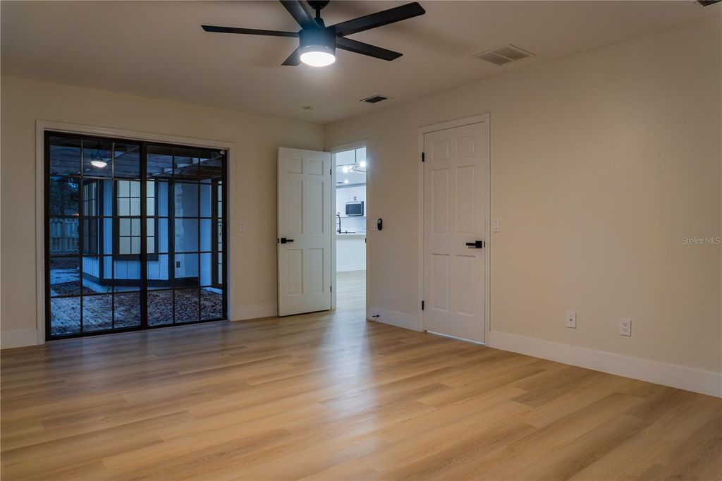 Image 40 of property listing at 5320 NE 2ND LANE, Ocala, FL 34470