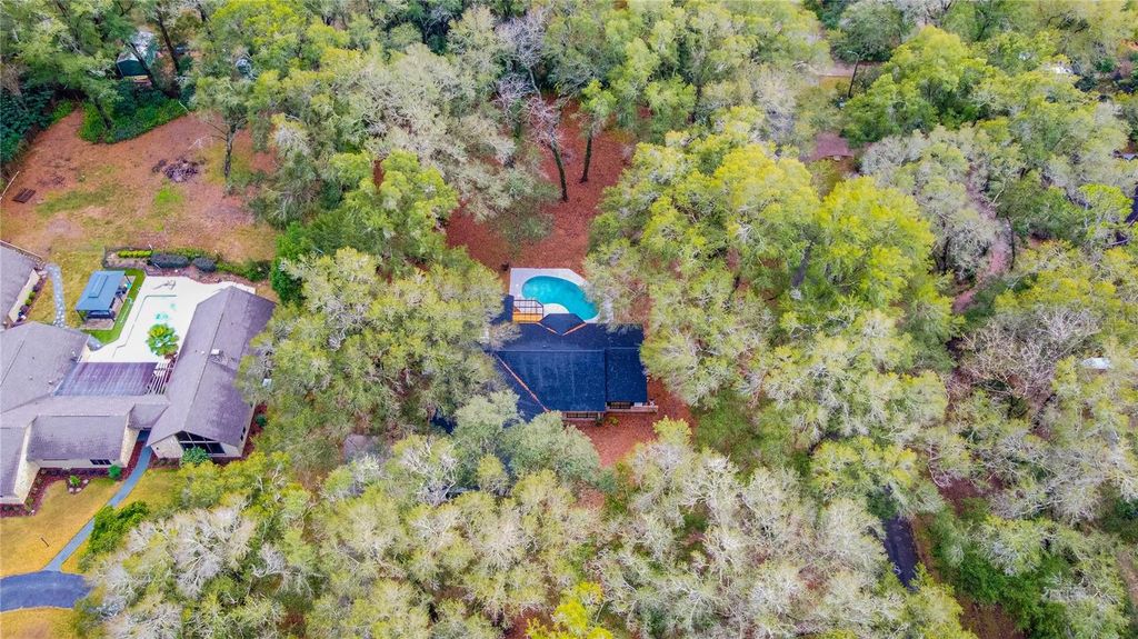 Image 64 of property listing at 5320 NE 2ND LANE, Ocala, FL 34470