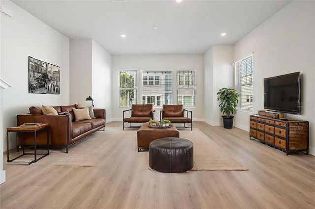 6605 N NEBRASKA AVENUE 6, Tampa, FL 33604