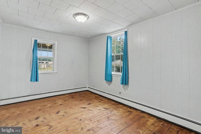 428 W QUEEN ST, Annville, PA 17003