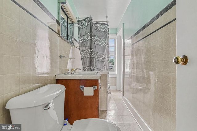 428 W QUEEN ST, Annville, PA 17003
