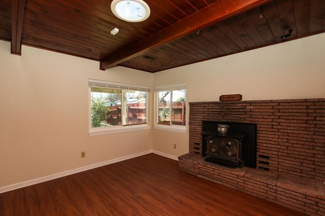 2867 Pinto Lane, Anderson, CA 96007