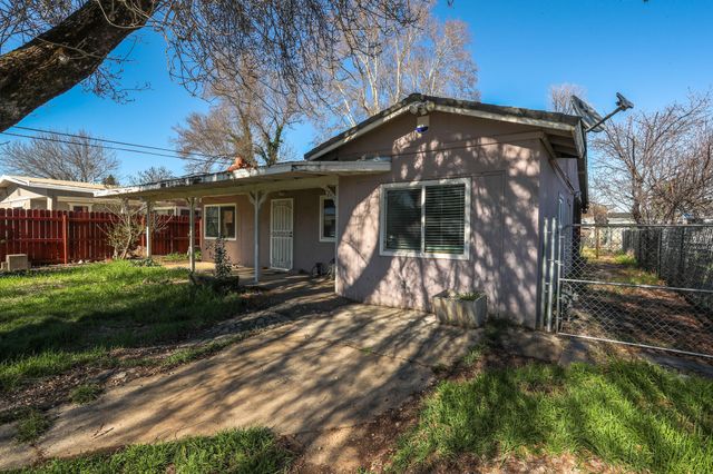 2867 Pinto Lane, Anderson, CA 96007