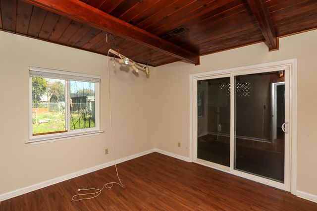 2867 Pinto Lane, Anderson, CA 96007