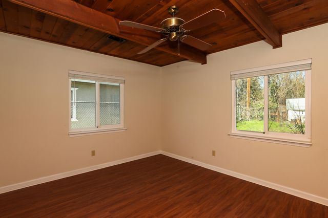 2867 Pinto Lane, Anderson, CA 96007