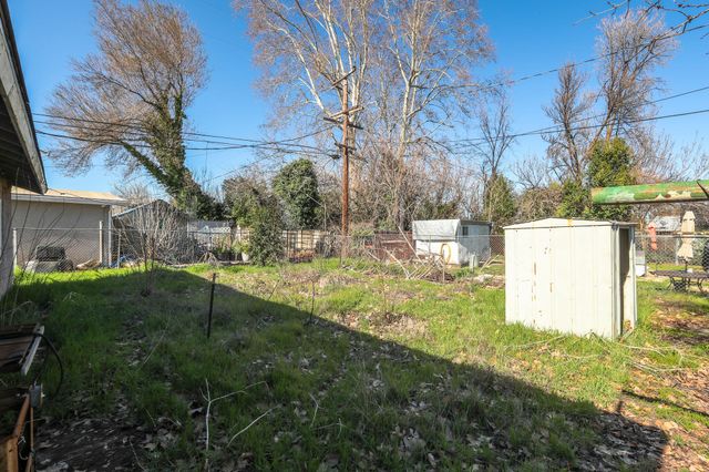 2867 Pinto Lane, Anderson, CA 96007
