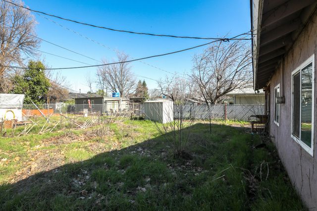 2867 Pinto Lane, Anderson, CA 96007