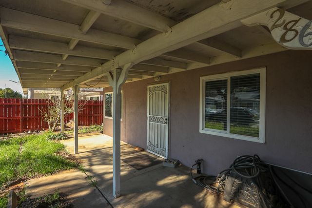 2867 Pinto Lane, Anderson, CA 96007