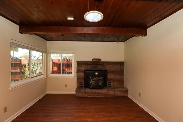 2867 Pinto Lane, Anderson, CA 96007
