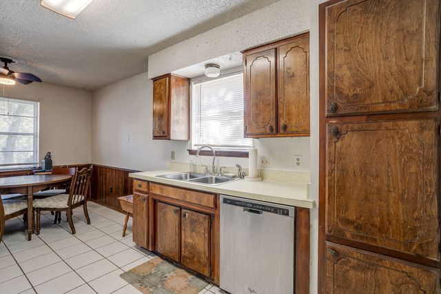 4528 Oak Drive, Alvarado, TX 76009