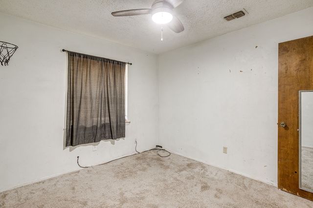 4528 Oak Drive, Alvarado, TX 76009