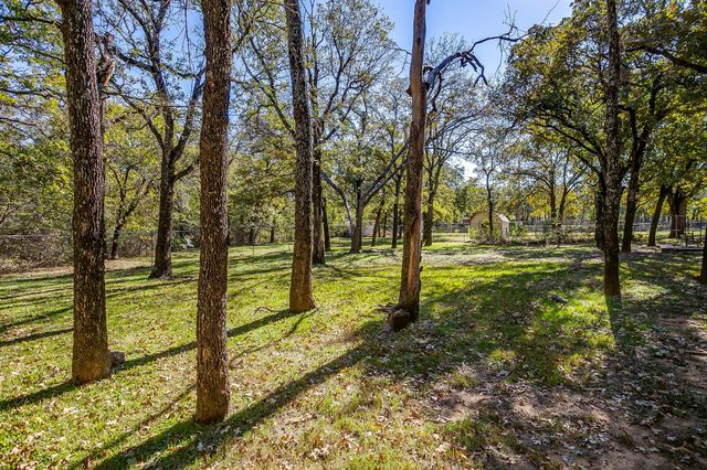 4528 Oak Drive, Alvarado, TX 76009