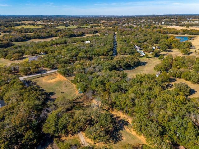 4528 Oak Drive, Alvarado, TX 76009