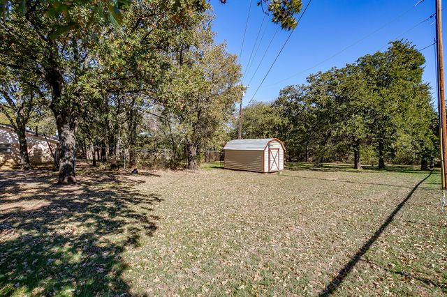 4528 Oak Drive, Alvarado, TX 76009