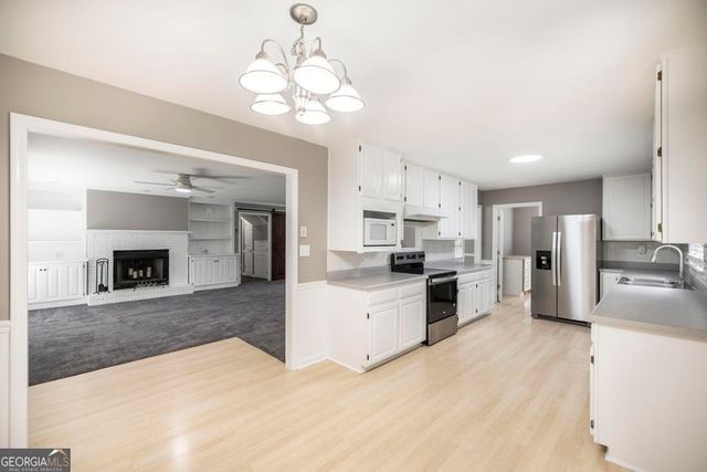 202 Rivoli Oaks Drive, Macon, GA 31210