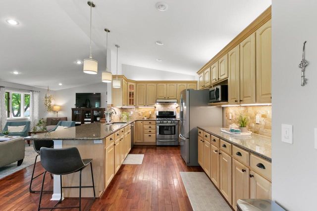 1040 Saddle Ridge, Portage, WI 53901