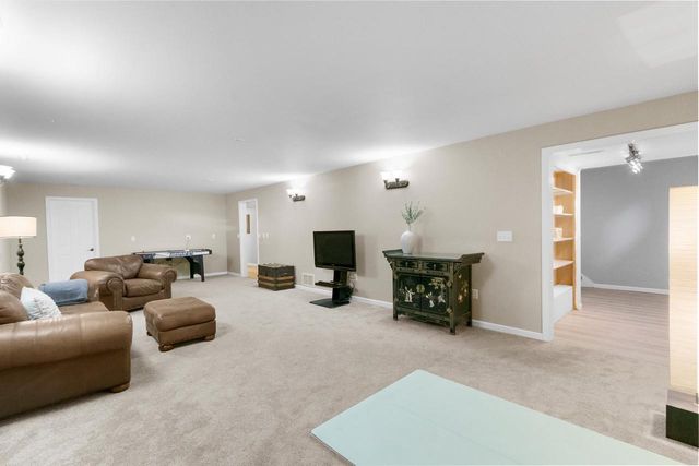 1040 Saddle Ridge, Portage, WI 53901