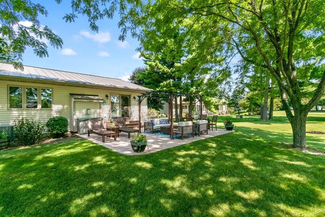 1040 Saddle Ridge, Portage, WI 53901
