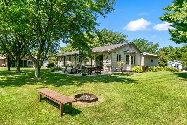 1040 Saddle Ridge, Portage, WI 53901