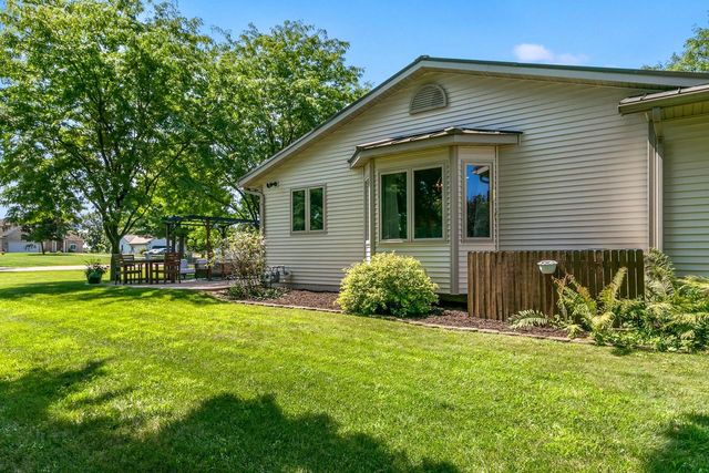 1040 Saddle Ridge, Portage, WI 53901