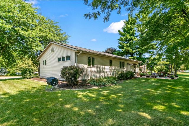 1040 Saddle Ridge, Portage, WI 53901