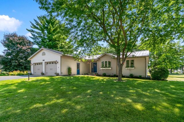 1040 Saddle Ridge, Portage, WI 53901