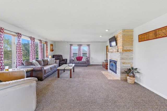 319 Hillcrest Drive, Beaver Dam, WI 53916