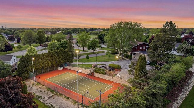 319 Hillcrest Drive, Beaver Dam, WI 53916