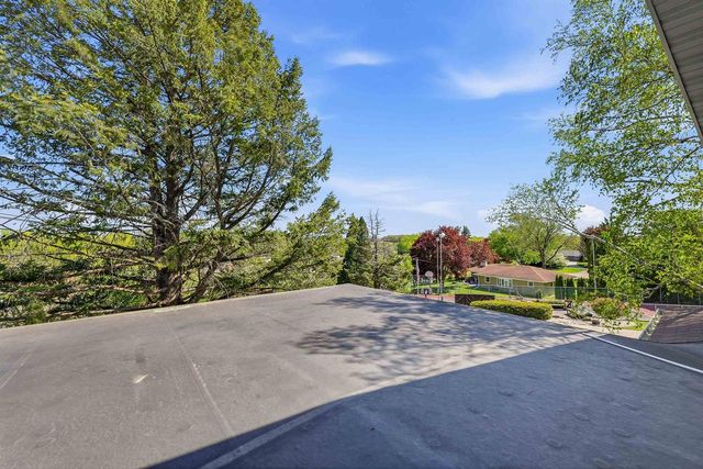 319 Hillcrest Drive, Beaver Dam, WI 53916