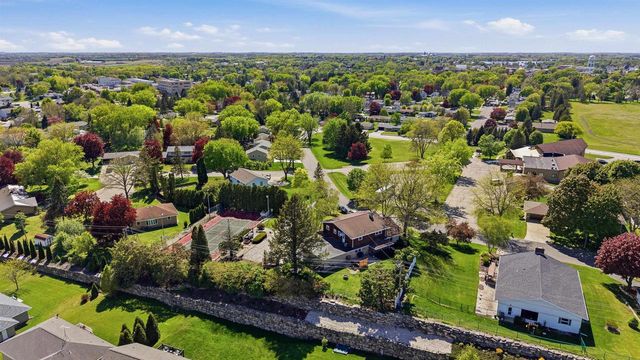 319 Hillcrest Drive, Beaver Dam, WI 53916