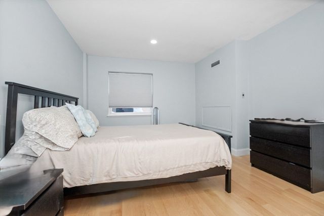 1600 Beacon St 207, Brookline, MA 02446