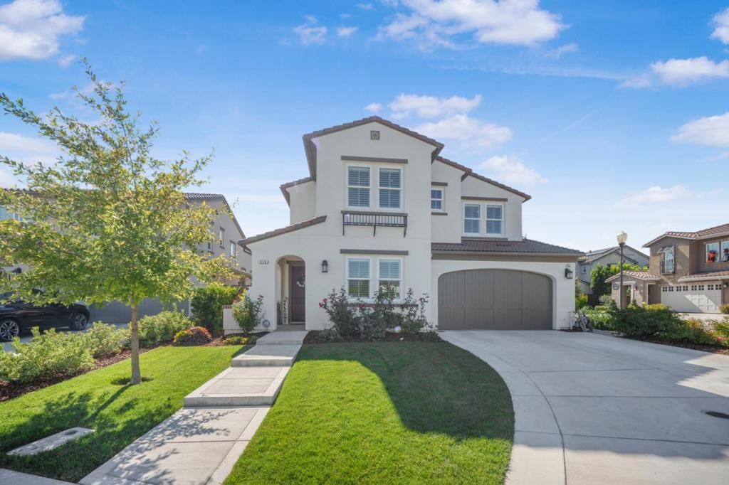 215 Calle Del Rey, Morgan Hill, CA 95037