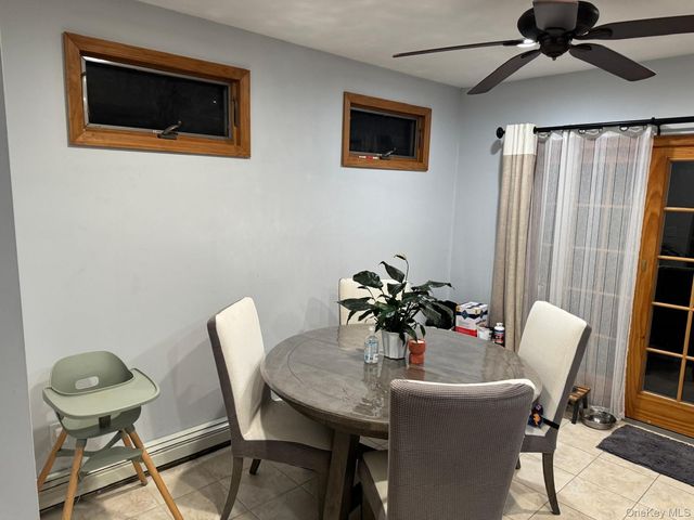 48 Jefferson Rd, Farmingdale, NY 11735