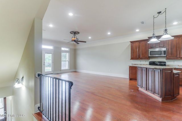 25 Oak Alley Lane, Long Beach, MS 39560