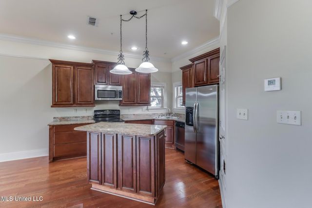 25 Oak Alley Lane, Long Beach, MS 39560