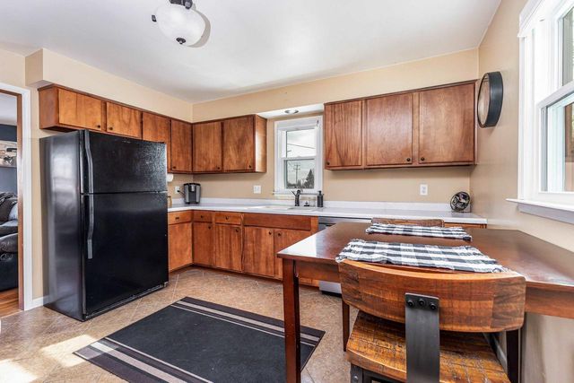 1010 N Elm Street, Platteville, WI 53818