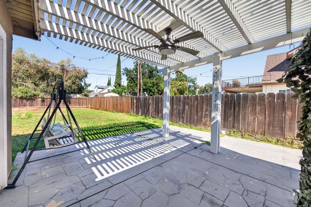 4913 N Diana Street, Fresno, CA 93726