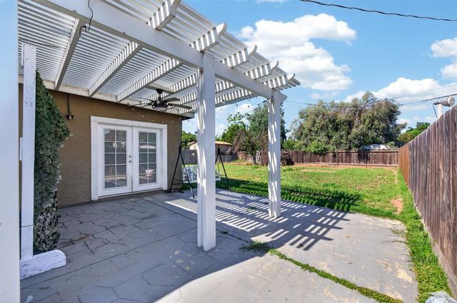 4913 N Diana Street, Fresno, CA 93726