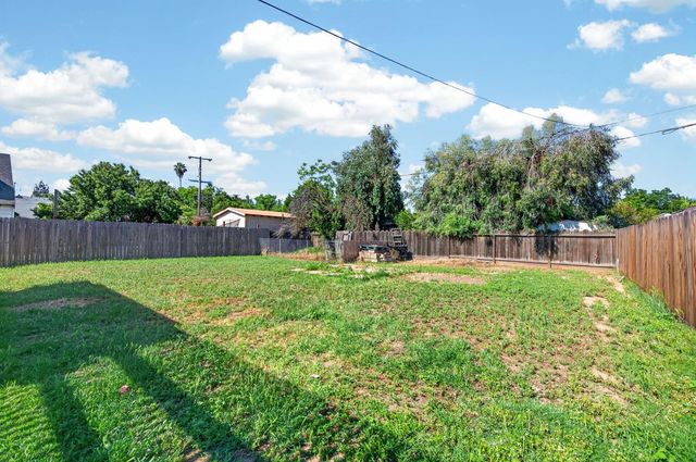 4913 N Diana Street, Fresno, CA 93726