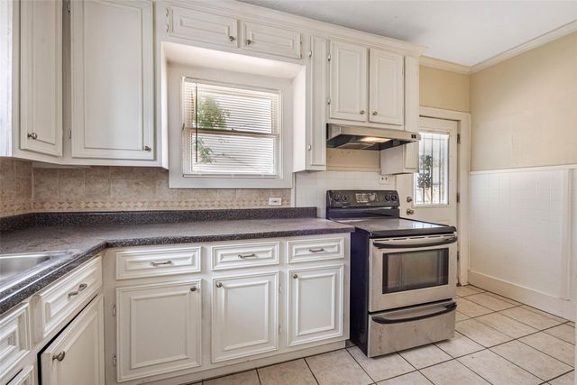 2611 Rosewood Street, Houston, TX 77004