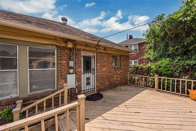 2611 Rosewood Street, Houston, TX 77004